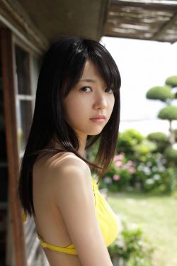 白衣侠女